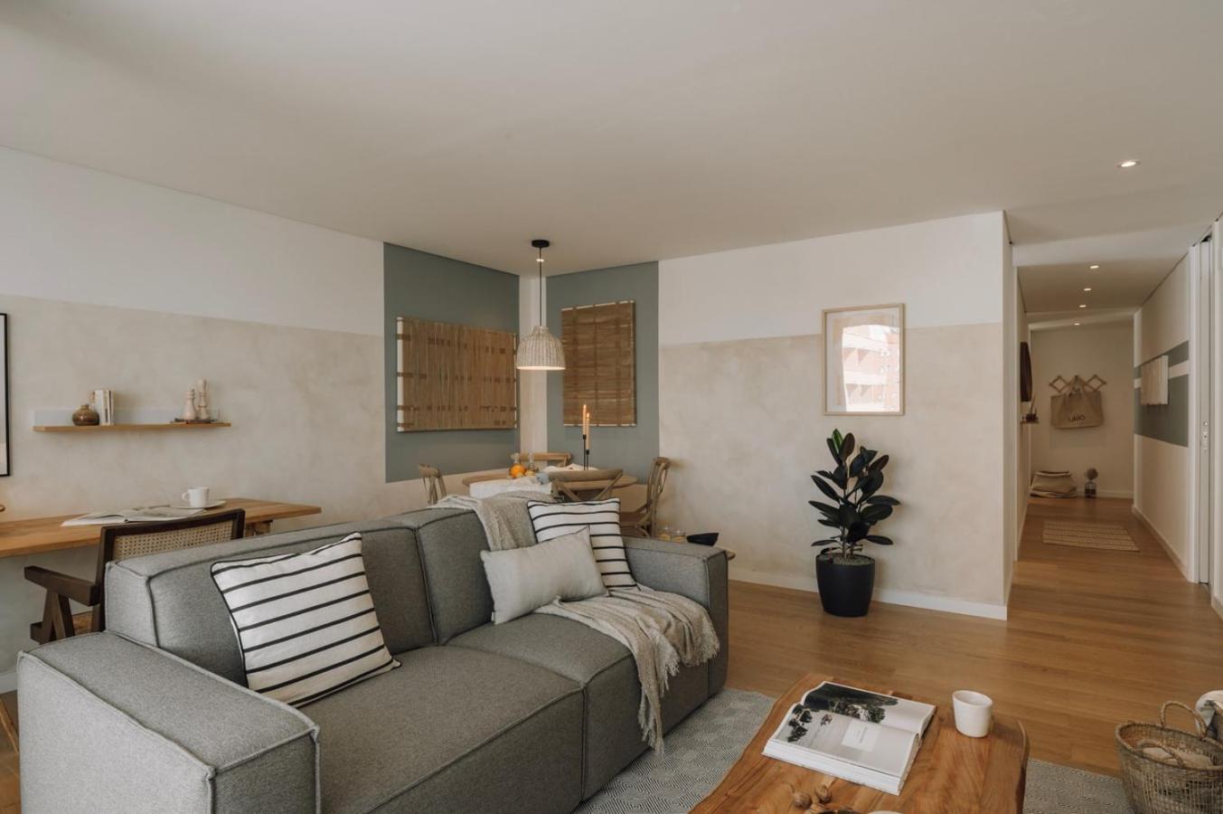 Apartamento Minturno - 2 Bedrooms And Balcony In Alvalade *