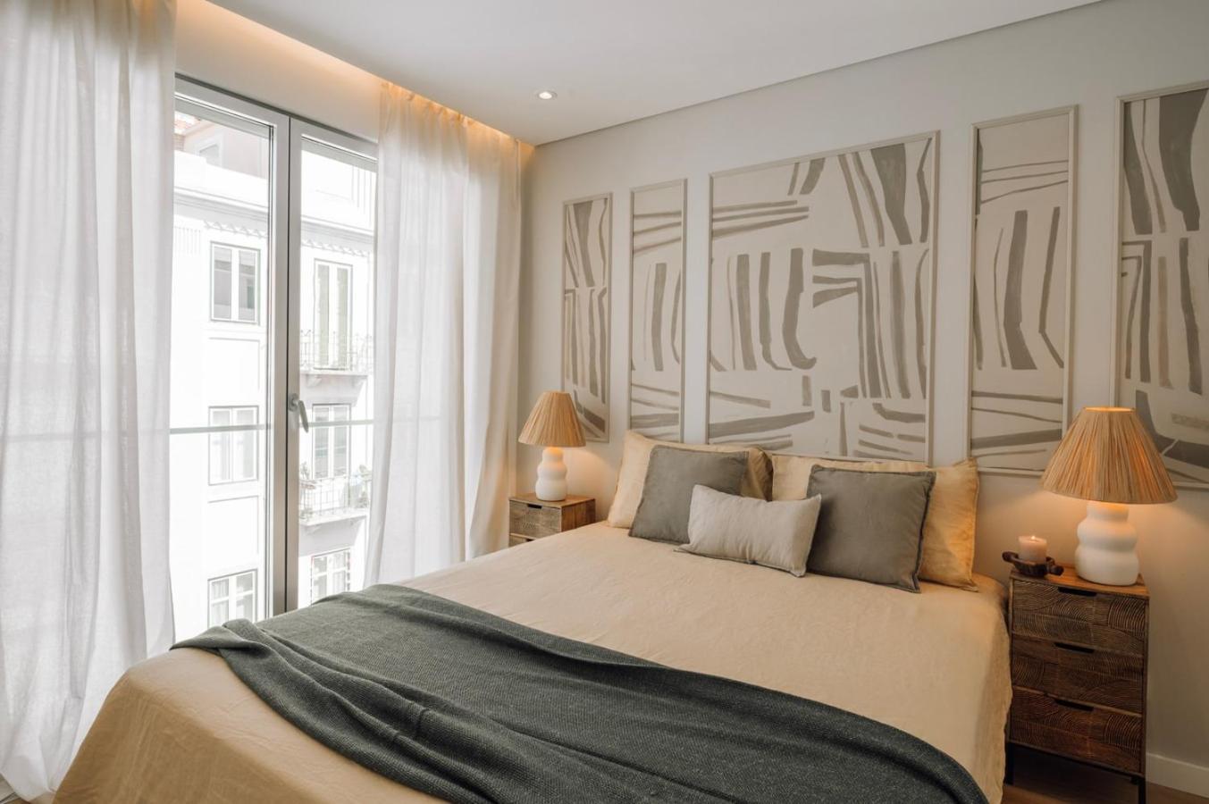 Apartamento Minturno - 2 Bedrooms And Balcony In Alvalade *